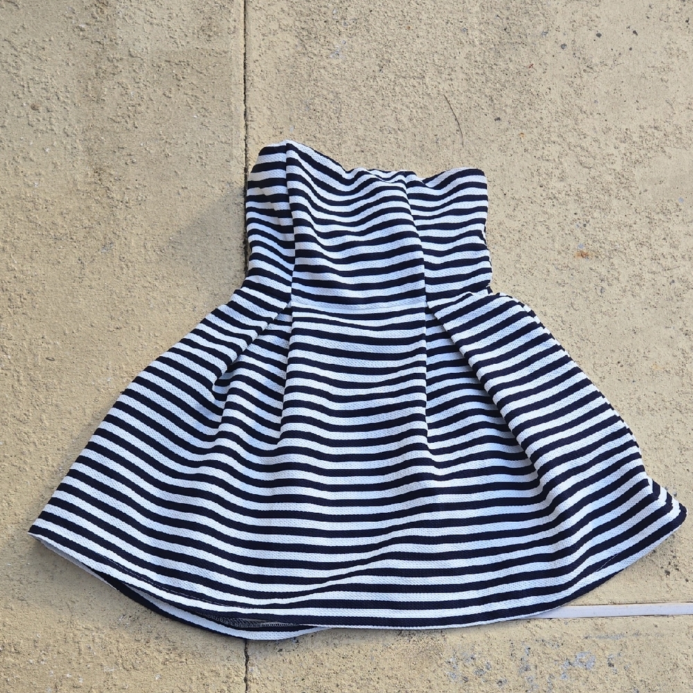 Sans Souci Black and White Strapless Dress